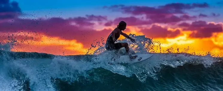 Las mejores playas para hacer surf en Valencia (y cuándo ir)